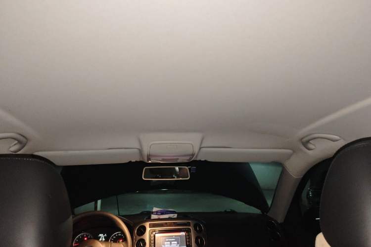 Used Volkswagen Tiguan 2013 1.8TSI Automatic Two-Wheel Drive Trend Edition Headliner