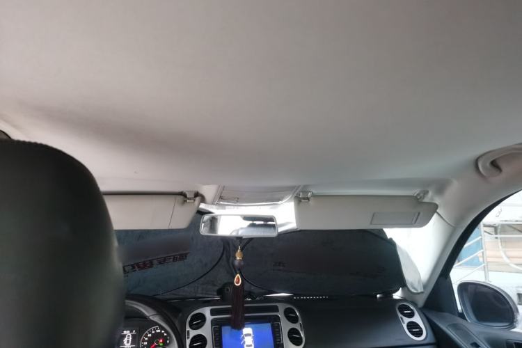 Used Volkswagen Tiguan 2013 1.8TSI Automatic All-Wheel-Drive Comfort Edition Headliner