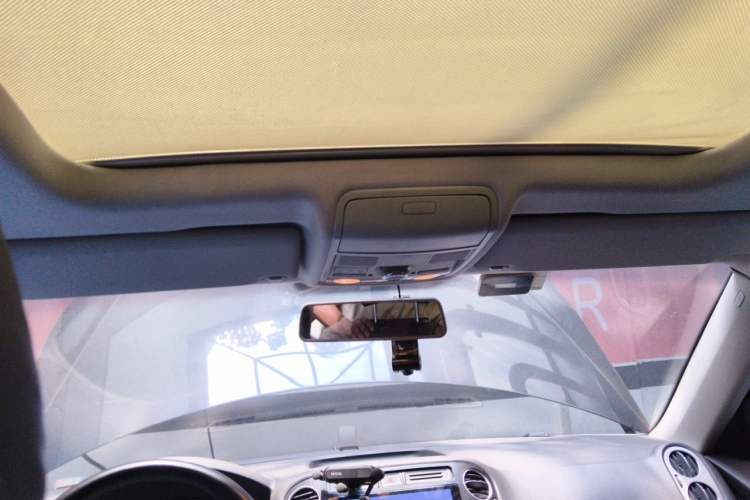 Used Volkswagen Tiguan 2013 1.8TSI Automatic Two-Wheel Drive Luxury Model Headliner