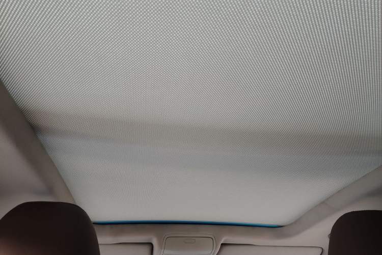 Used Volkswagen Tiguan 2013 1.8 TSI Automatic All-Wheel Drive Luxury Model Headliner