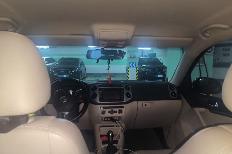 Used Volkswagen Tiguan 2013 1.8 TSI Automatic Two-Wheel Drive Comfort Edition Headliner