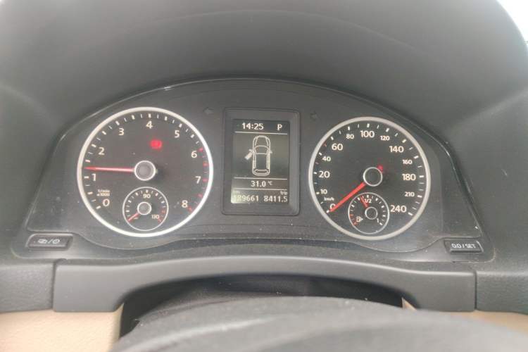 Used Volkswagen Tiguan 2013 1.8TSI Automatic All-Wheel-Drive Comfort Edition Instrument Cluster