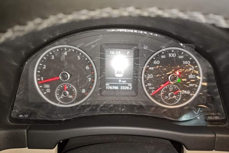 Used Volkswagen Tiguan 2013 1.8 TSI Automatic Two-Wheel Drive Comfort Edition Instrument Cluster