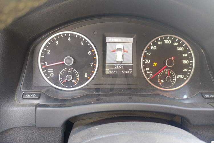 Used Volkswagen Tiguan 2013 1.8TSI Automatic Two-Wheel Drive Luxury Model Instrument Cluster