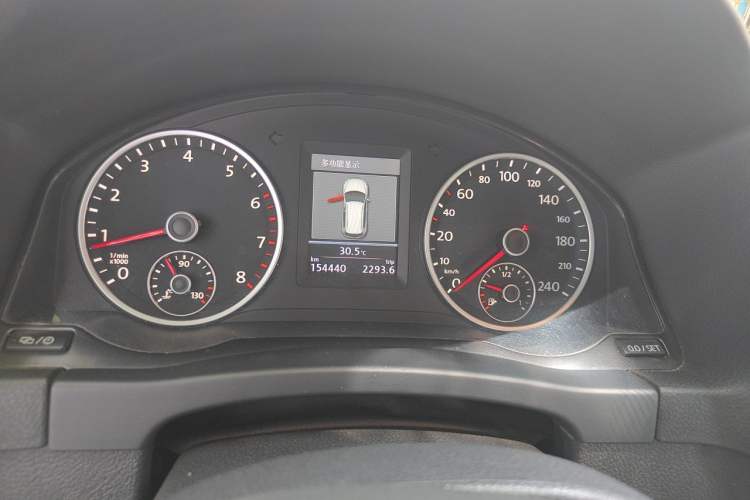 Used Volkswagen Tiguan 2013 1.8TSI Automatic Two-Wheel Drive Luxury Model Instrument Cluster