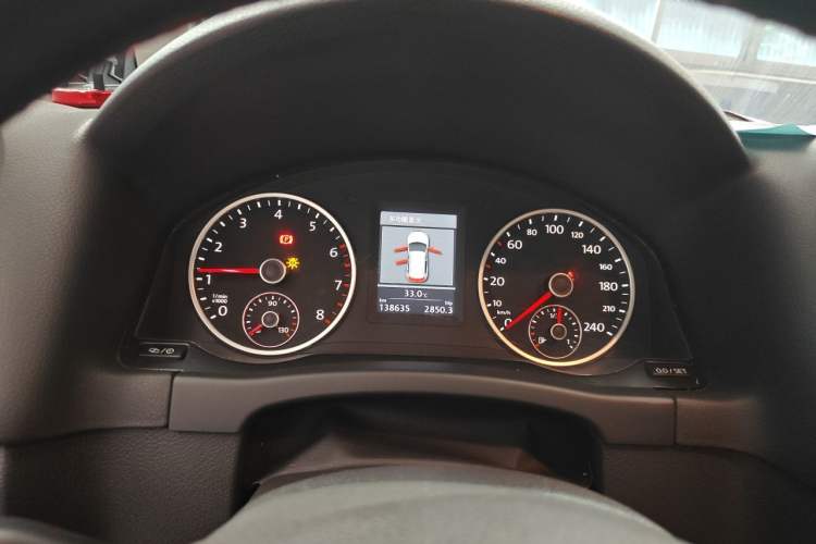 Used Volkswagen Tiguan 2013 2.0 TSI Automatic All-Wheel-Drive Flagship Edition Instrument Cluster