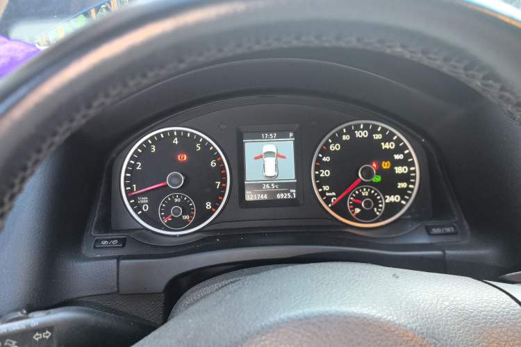 Used Volkswagen Tiguan 2013 1.8TSI Automatic Two-Wheel Drive Luxury Model Instrument Cluster