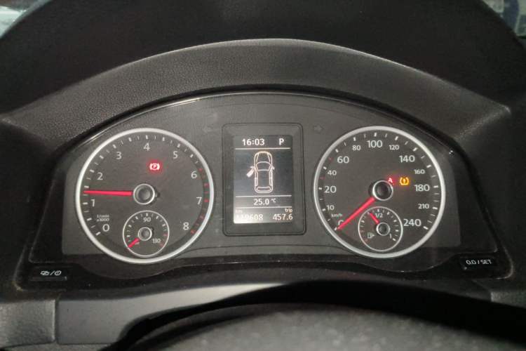 Used Volkswagen Tiguan 2013 1.8TSI Automatic Two-Wheel Drive Trend Edition Instrument Cluster