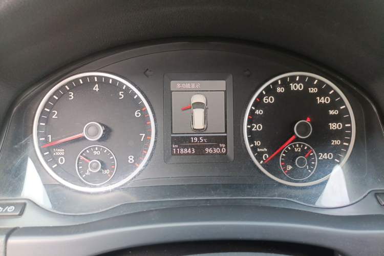 Used Volkswagen Tiguan 2013 1.8TSI Automatic Two-Wheel Drive Luxury Model Instrument Cluster