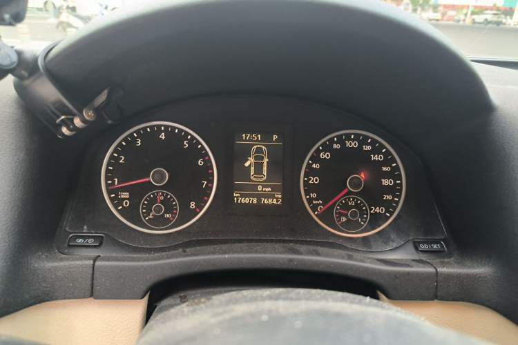 Used Volkswagen Tiguan 2013 1.8 TSI Automatic Two-Wheel Drive Comfort Edition Instrument Cluster