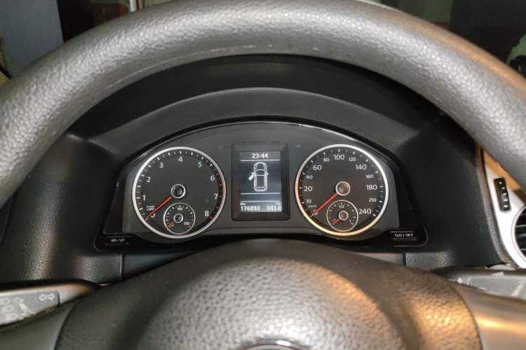 Used Volkswagen Tiguan 2013 1.8TSI Automatic Two-Wheel Drive Trend Edition Instrument Cluster