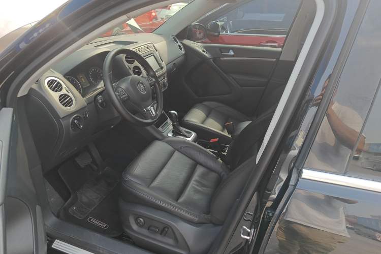 Used Volkswagen Tiguan 2013 1.8TSI Automatic Two-Wheel Drive Luxury Model Left Front Seat