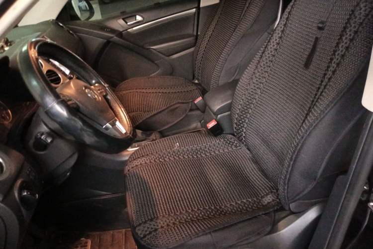 Used Volkswagen Tiguan 2013 2.0 TSI Automatic All-Wheel Drive Luxury Edition Left Front Seat