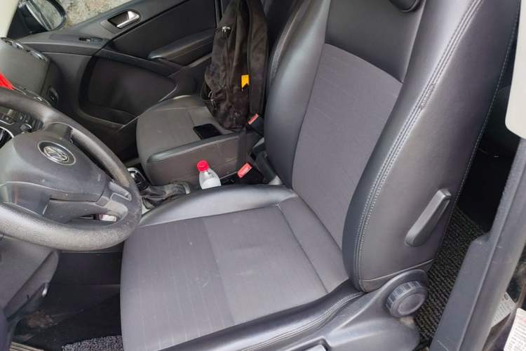 Used Volkswagen Tiguan 2013 1.8TSI Automatic Two-Wheel Drive Trend Edition Left Front Seat