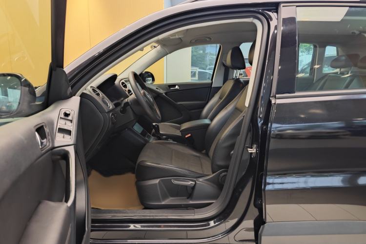 Used Volkswagen Tiguan 2013 1.8TSI Automatic Two-Wheel Drive Trend Edition Left Front Seat