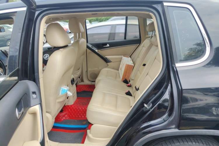 Used Volkswagen Tiguan 2013 1.8TSI Automatic All-Wheel-Drive Comfort Edition Left Rear Seat