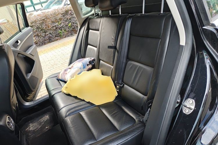 Used Volkswagen Tiguan 2013 1.8 TSI Automatic All-Wheel Drive Luxury Model Left Rear Seat