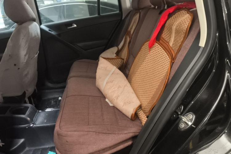 Used Volkswagen Tiguan 2013 1.8TSI Automatic Two-Wheel Drive Trend Edition Left Rear Seat