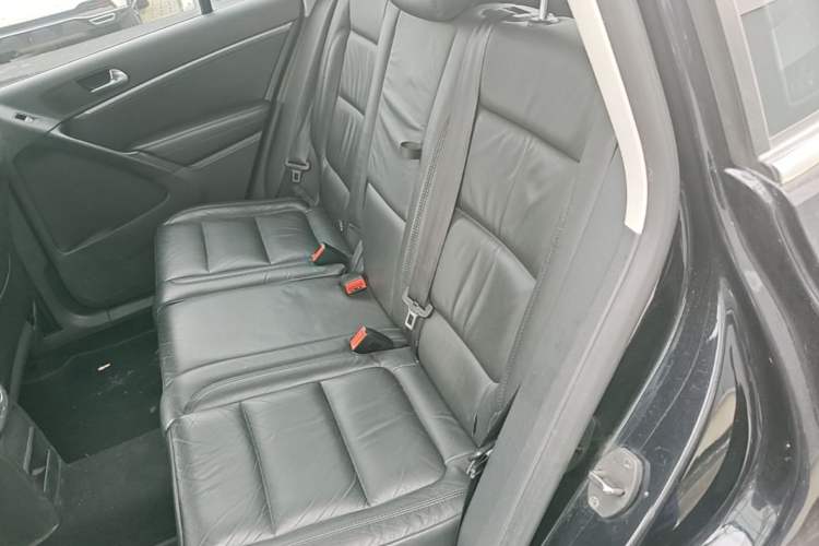 Used Volkswagen Tiguan 2013 1.8 TSI Automatic Two-Wheel Drive Comfort Edition Left Rear Seat