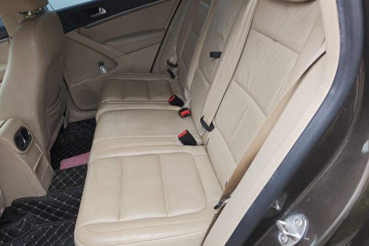 Used Volkswagen Tiguan 2013 1.8 TSI Automatic Two-Wheel Drive Comfort Edition Left Rear Seat