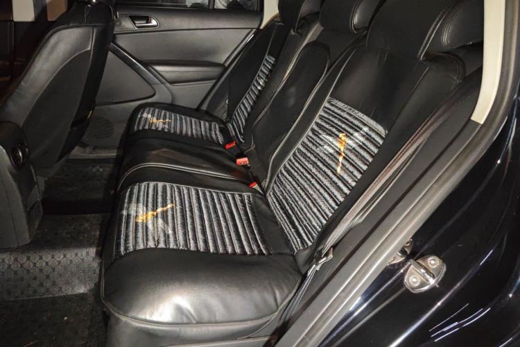 Used Volkswagen Tiguan 2013 1.8TSI Automatic Two-Wheel Drive Trend Edition Left Rear Seat