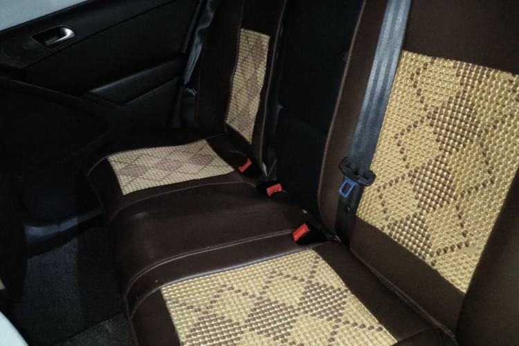 Used Volkswagen Tiguan 2013 1.8TSI Automatic Two-Wheel Drive Trend Edition Left Rear Seat