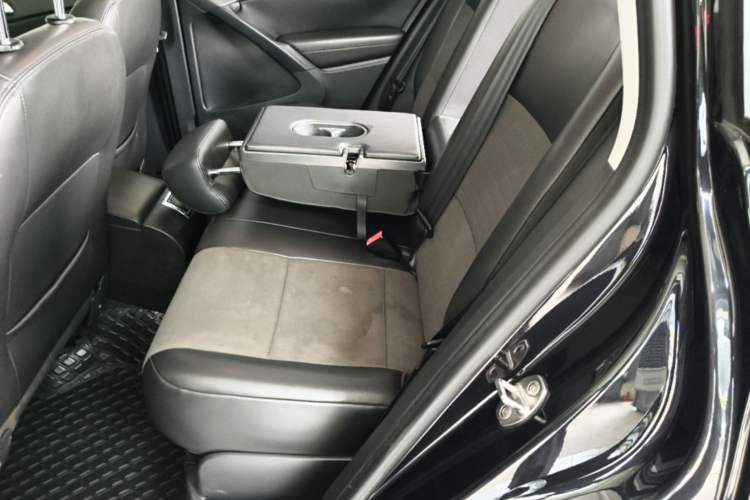 Used Volkswagen Tiguan 2013 1.8TSI Automatic Two-Wheel Drive Trend Edition Left Rear Seat