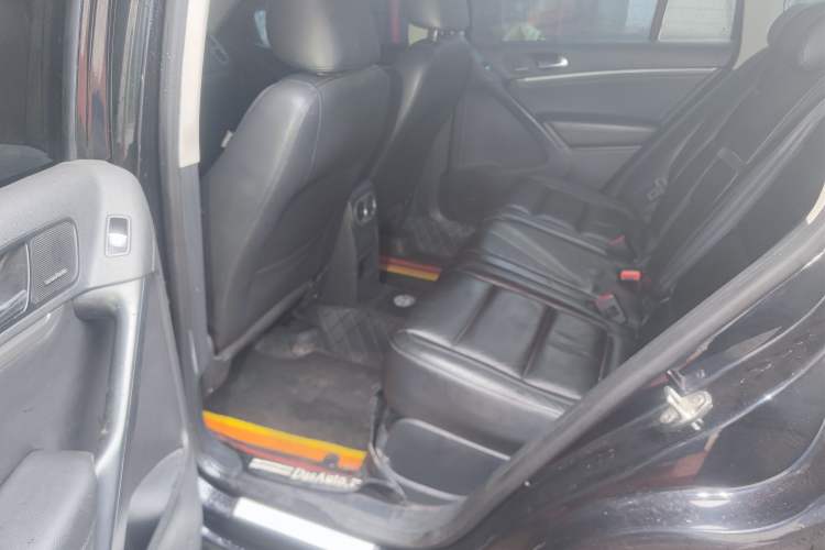 Used Volkswagen Tiguan 2013 1.8 TSI Automatic Two-Wheel Drive Comfort Edition Left Rear Seat