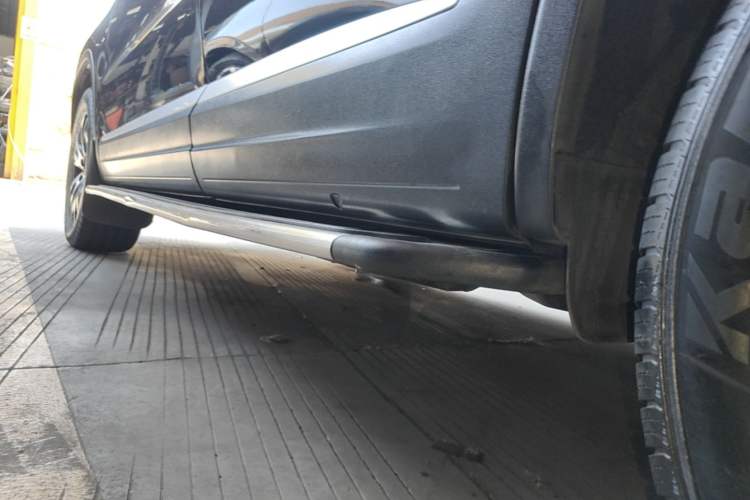 Used Volkswagen Tiguan 2013 1.8TSI Automatic Two-Wheel Drive Luxury Model Left Side Sill