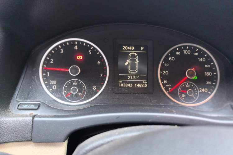 Used Volkswagen Tiguan 2013 1.8 TSI Automatic Two-Wheel Drive Comfort Edition Odometer Close Up