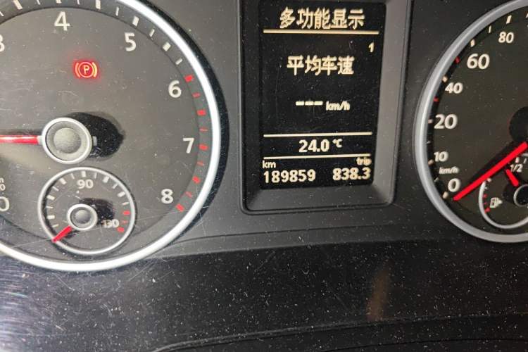 Used Volkswagen Tiguan 2013 1.8TSI Automatic Two-Wheel Drive Trend Edition Odometer Close Up