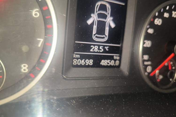 Used Volkswagen Tiguan 2013 1.8 TSI Automatic Two-Wheel Drive Comfort Edition Odometer Close Up