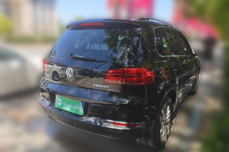 Used Volkswagen Tiguan 2013 2.0 TSI Automatic All-Wheel Drive Luxury Edition Rear Right 45 Deg