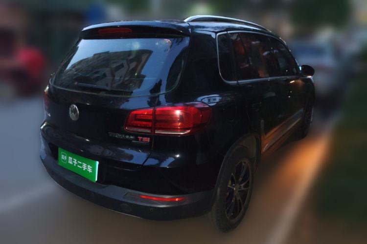 Used Volkswagen Tiguan 2013 2.0 TSI Automatic All-Wheel Drive Luxury Edition Rear Right 45 Deg
