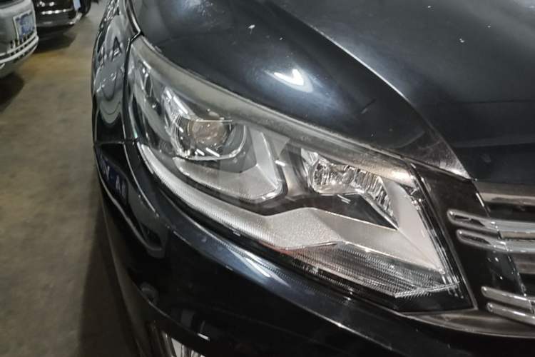 Used Volkswagen Tiguan 2013 1.8 TSI Automatic Two-Wheel Drive Comfort Edition Right Front Headlight