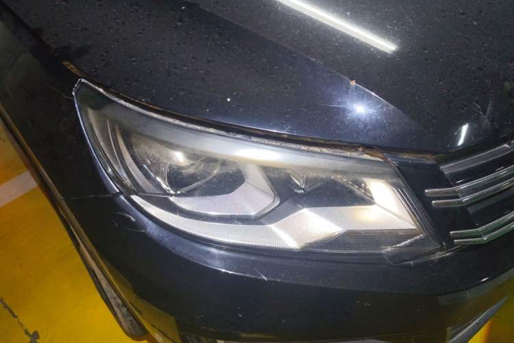 Used Volkswagen Tiguan 2013 1.8 TSI Automatic Two-Wheel Drive Comfort Edition Right Front Headlight