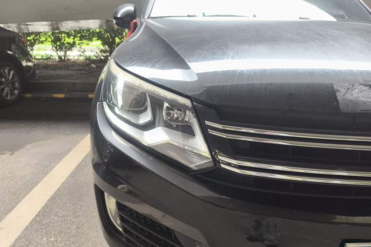 Used Volkswagen Tiguan 2013 1.8TSI Automatic Two-Wheel Drive Trend Edition Right Front Headlight