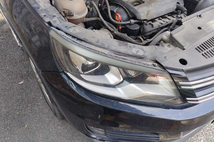 Used Volkswagen Tiguan 2013 1.8TSI Automatic Two-Wheel Drive Trend Edition Right Front Headlight