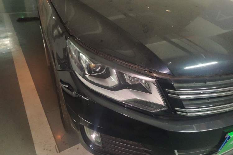 Used Volkswagen Tiguan 2013 1.8TSI Automatic Two-Wheel Drive Luxury Model Right Front Headlight