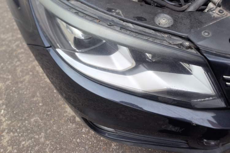 Used Volkswagen Tiguan 2013 1.8 TSI Automatic Two-Wheel Drive Comfort Edition Right Front Headlight