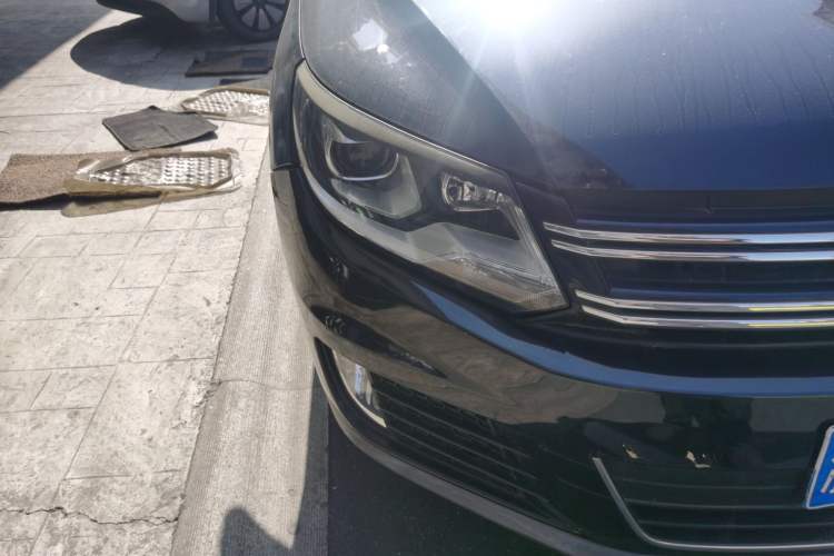 Used Volkswagen Tiguan 2013 1.8TSI Automatic Two-Wheel Drive Luxury Model Right Front Headlight