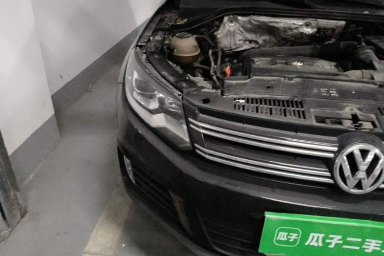 Used Volkswagen Tiguan 2013 1.8TSI Automatic Two-Wheel Drive Trend Edition Right Front Headlight