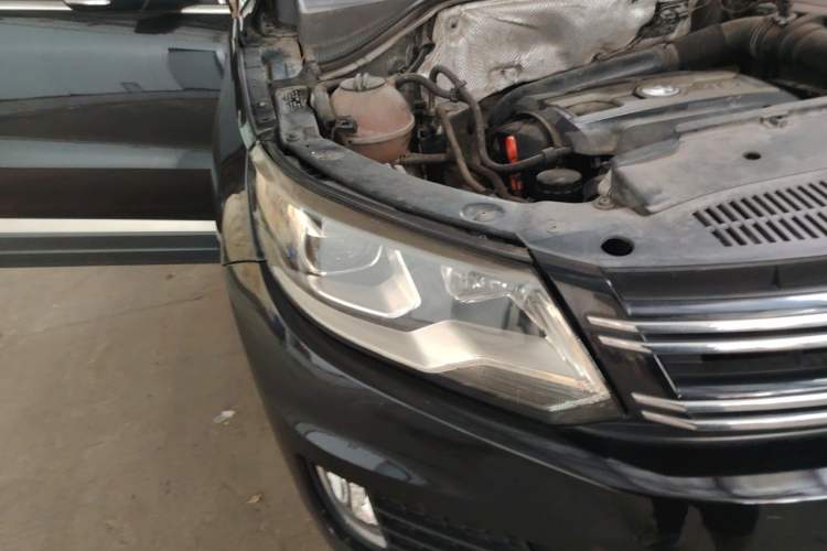 Used Volkswagen Tiguan 2013 1.8TSI Automatic Two-Wheel Drive Trend Edition Right Front Headlight