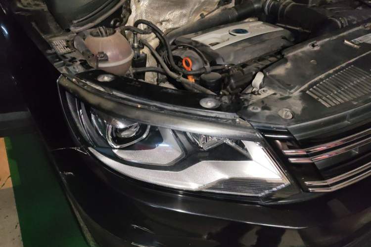 Used Volkswagen Tiguan 2013 1.8TSI Automatic Two-Wheel Drive Trend Edition Right Front Headlight