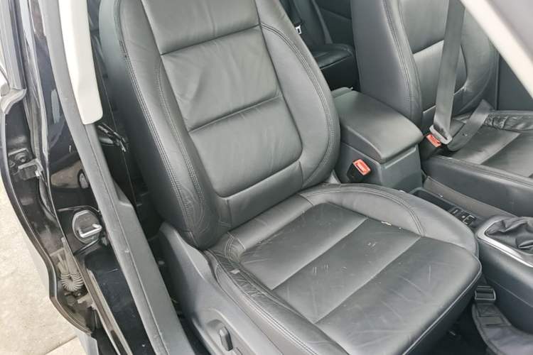 Used Volkswagen Tiguan 2013 1.8 TSI Automatic Two-Wheel Drive Comfort Edition Right Front Seat