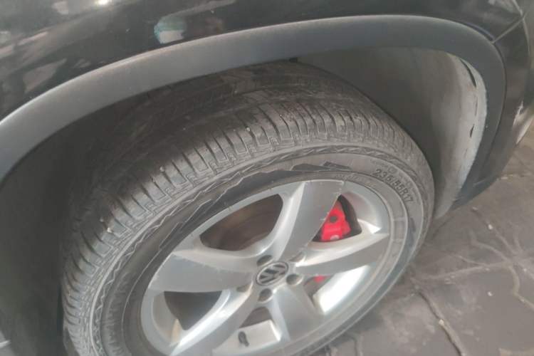 Used Volkswagen Tiguan 2013 1.8 TSI Automatic Two-Wheel Drive Comfort Edition Right Front Wheel Hub