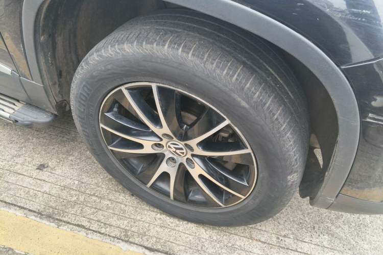 Used Volkswagen Tiguan 2013 1.8TSI Automatic Two-Wheel Drive Luxury Model Right Front Wheel Hub