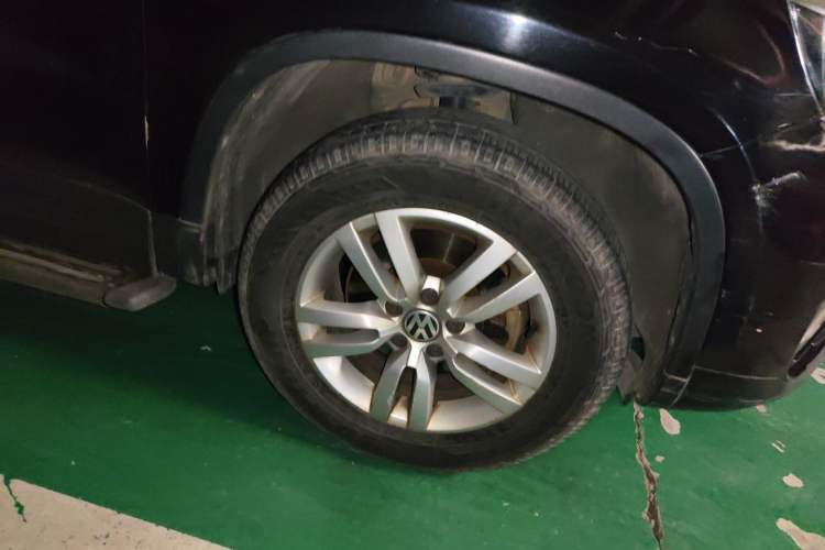 Used Volkswagen Tiguan 2013 1.8TSI Automatic Two-Wheel Drive Trend Edition Right Front Wheel Hub