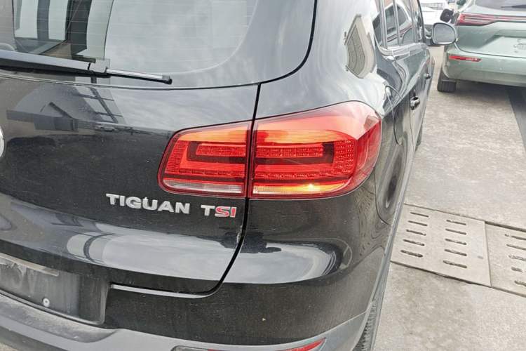 Used Volkswagen Tiguan 2013 1.8 TSI Automatic Two-Wheel Drive Comfort Edition Right Rear Taillight