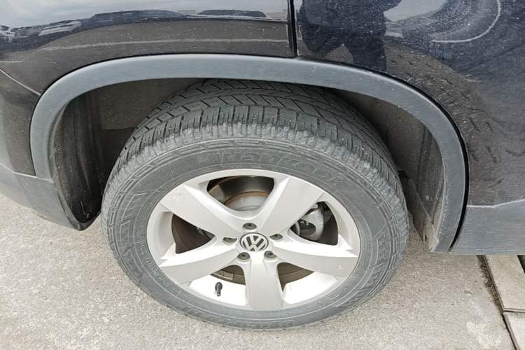 Used Volkswagen Tiguan 2013 1.8 TSI Automatic Two-Wheel Drive Comfort Edition Right Rear Wheel Hub